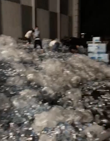 ��Ȫˮ����&nbsp;Ϊ����ͻ�����Ӱദ��